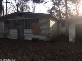 24 Garden Rd, Morrilton, AR 72110