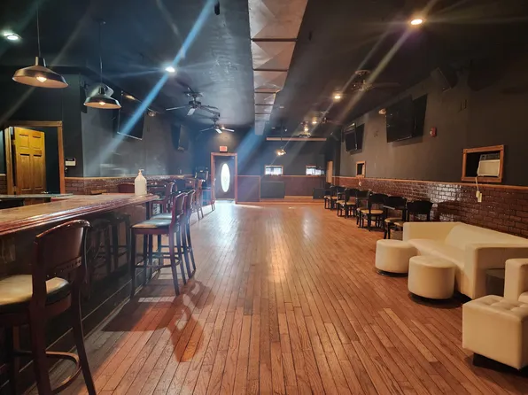 370 Communipaw Avenue image 8 of 22