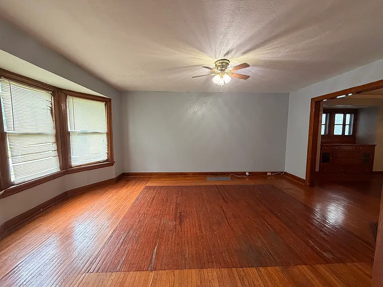 3209 Kimball Ave — Photo 5