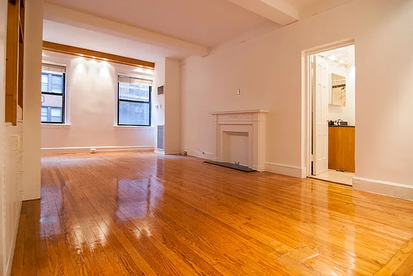 Rented by WAM Partners - William Moses Co. | media 16