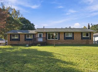 1810 Dunwoodie St, Ortonville, MI 48462