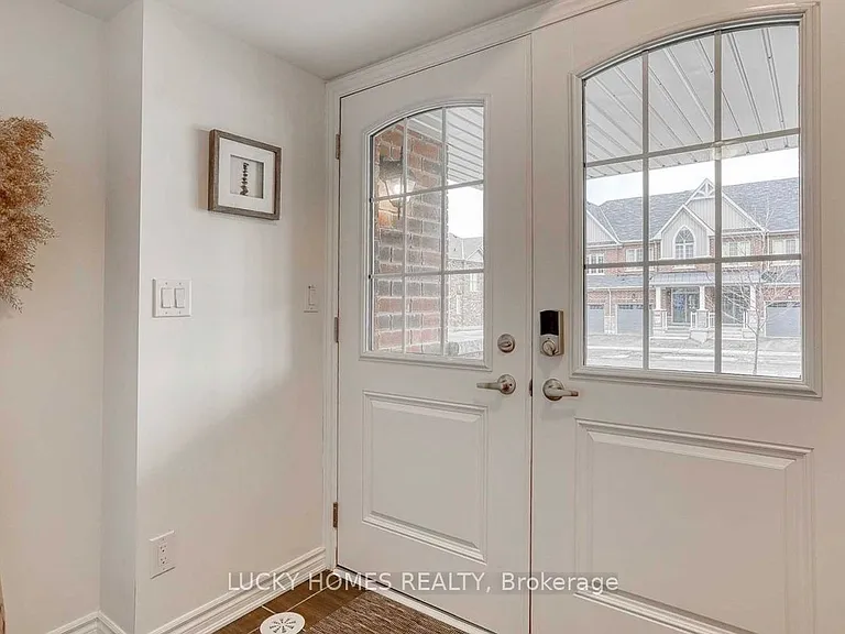 85 Sutcliffe Dr — Photo 11