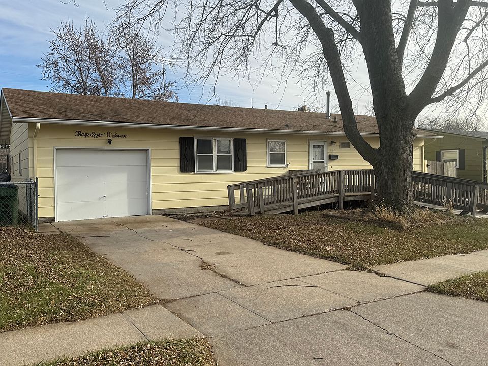 1st image of 3807 D Ave