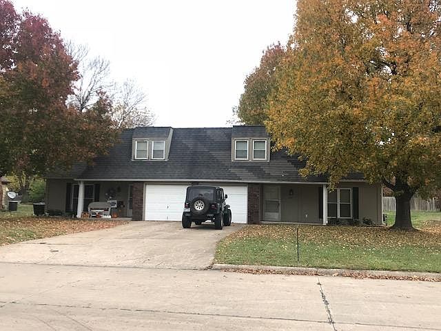 1st image of 702 Village Dr