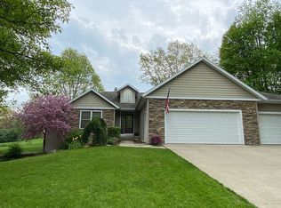 6700 Silver Maple Ln NE, Rockford, MI 49341