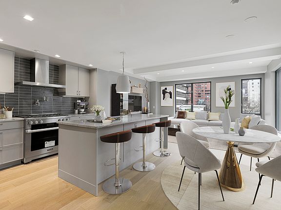 4th image of 163 E 62nd St Penthouse 7