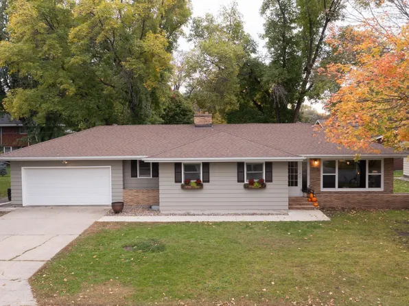 1110 Mitchell Pl, Fergus Falls, MN 56537