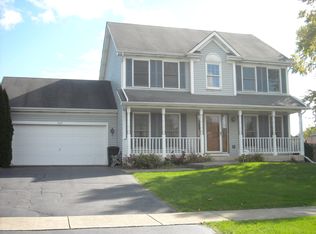 505 Pinecreek Dr, North Aurora, IL 60542