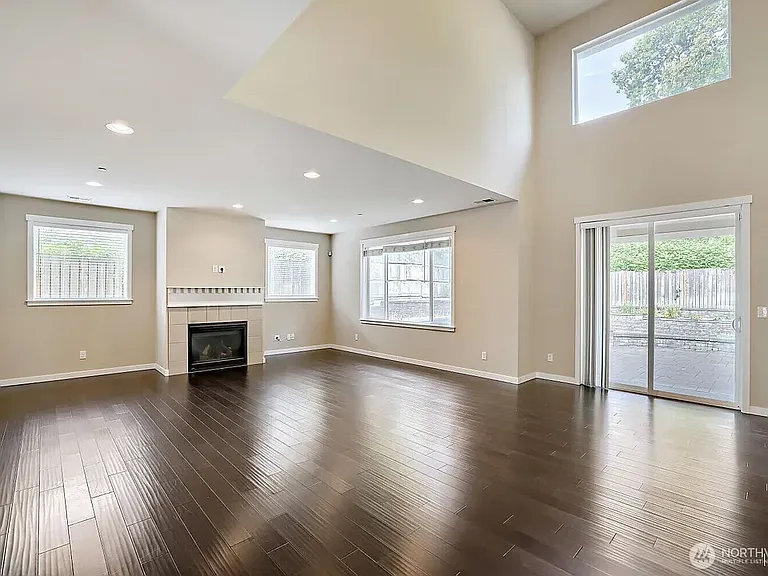 944 SW 108th St SW — Photo 16