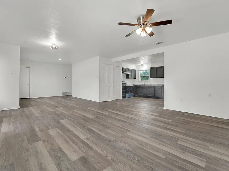 2682 Wasina Dr — Photo 4