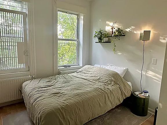 5th image of 1559 Dekalb Ave APT 3R