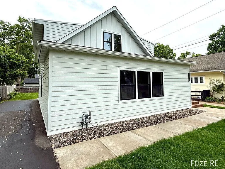 3460 Livingston Ave — Photo 3
