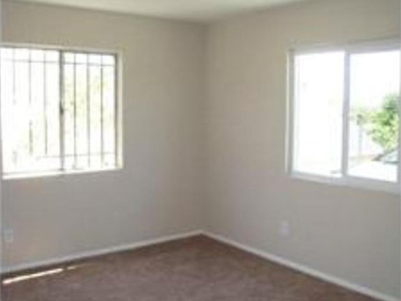 5th image of 3327 Garnet St