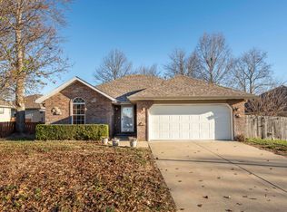 117 W Trail Point Drive, Nixa, MO 65714
