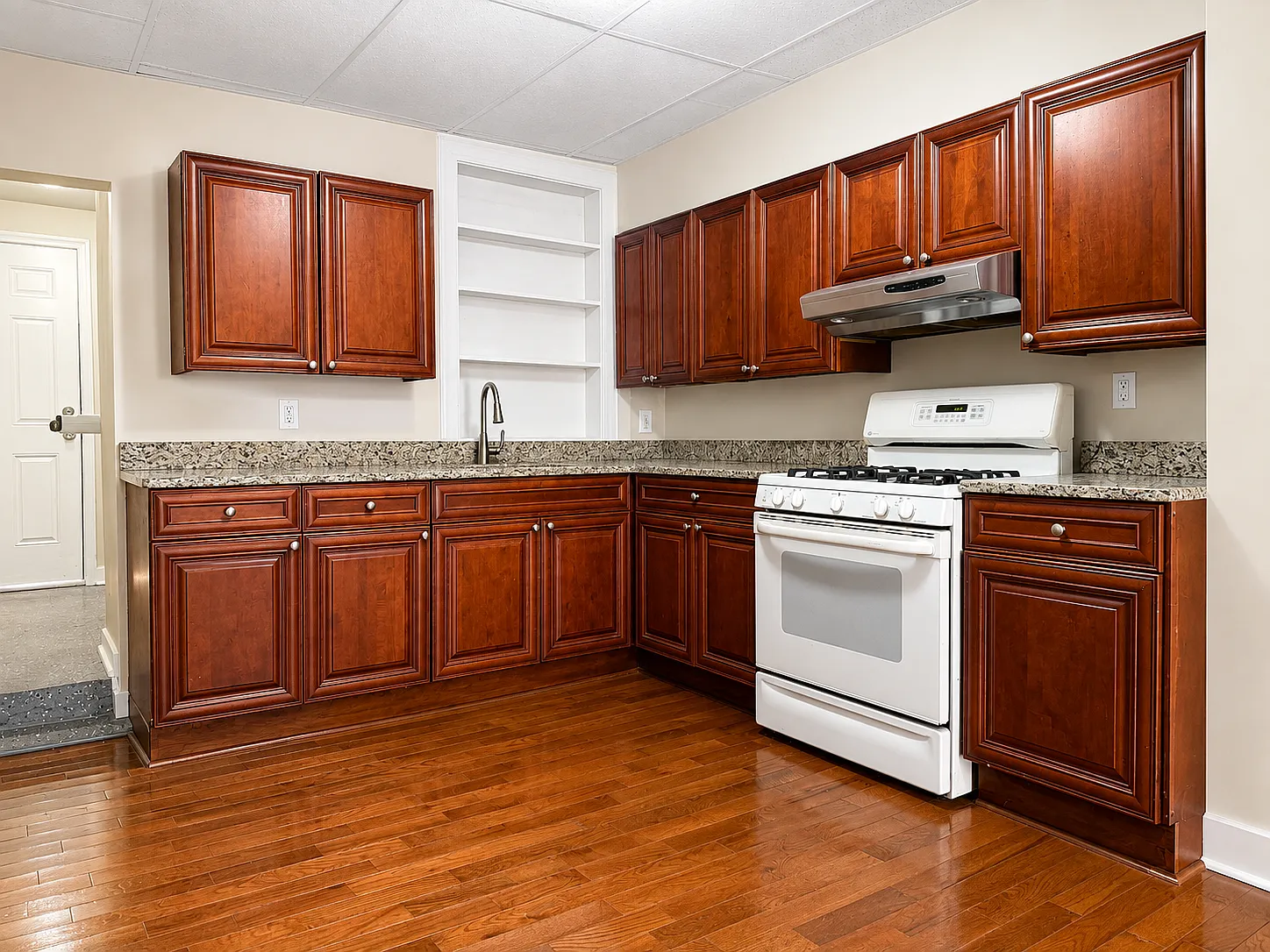 2 bed, 1032 sqft, $1,100 — Photo 2