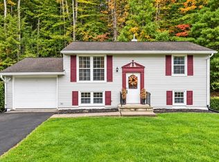 425 Rayelene Dr, Vestal, NY 13850