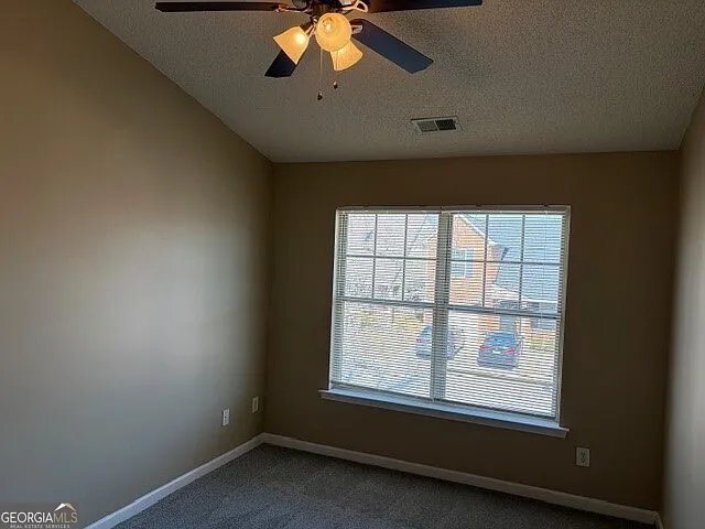 306 Lauren Dr — Photo 9