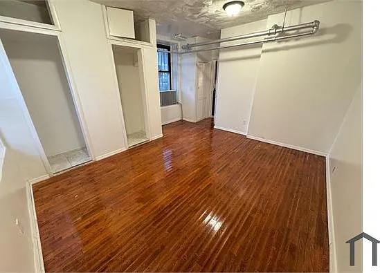 520 Wales Ave #BSMNT — Photo 2
