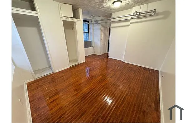 Building Photo - 520 Wales Ave #BSMNT