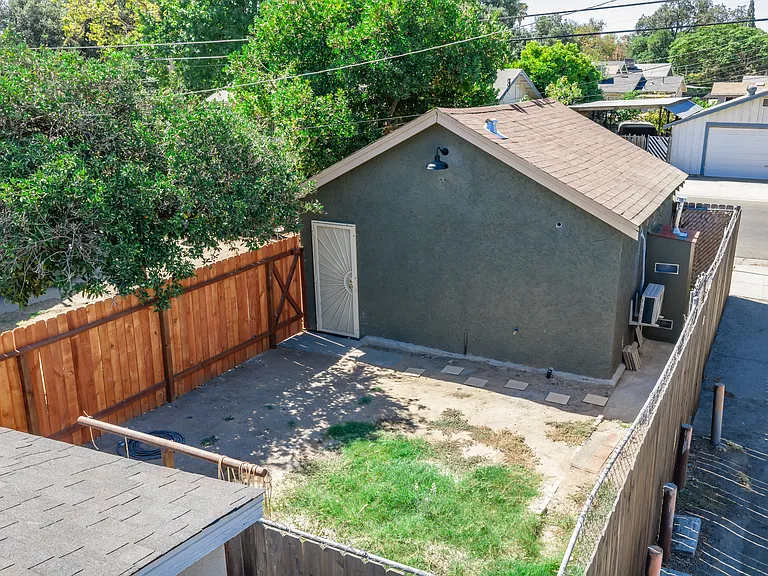 1503 N Glenn Ave #B — Photo 13