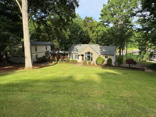 698 Normandy Rd