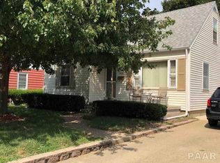 1506 S 3rd St, Pekin, IL 61554