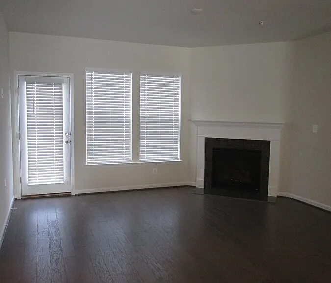 8269 Meadowood Dr — Photo 3