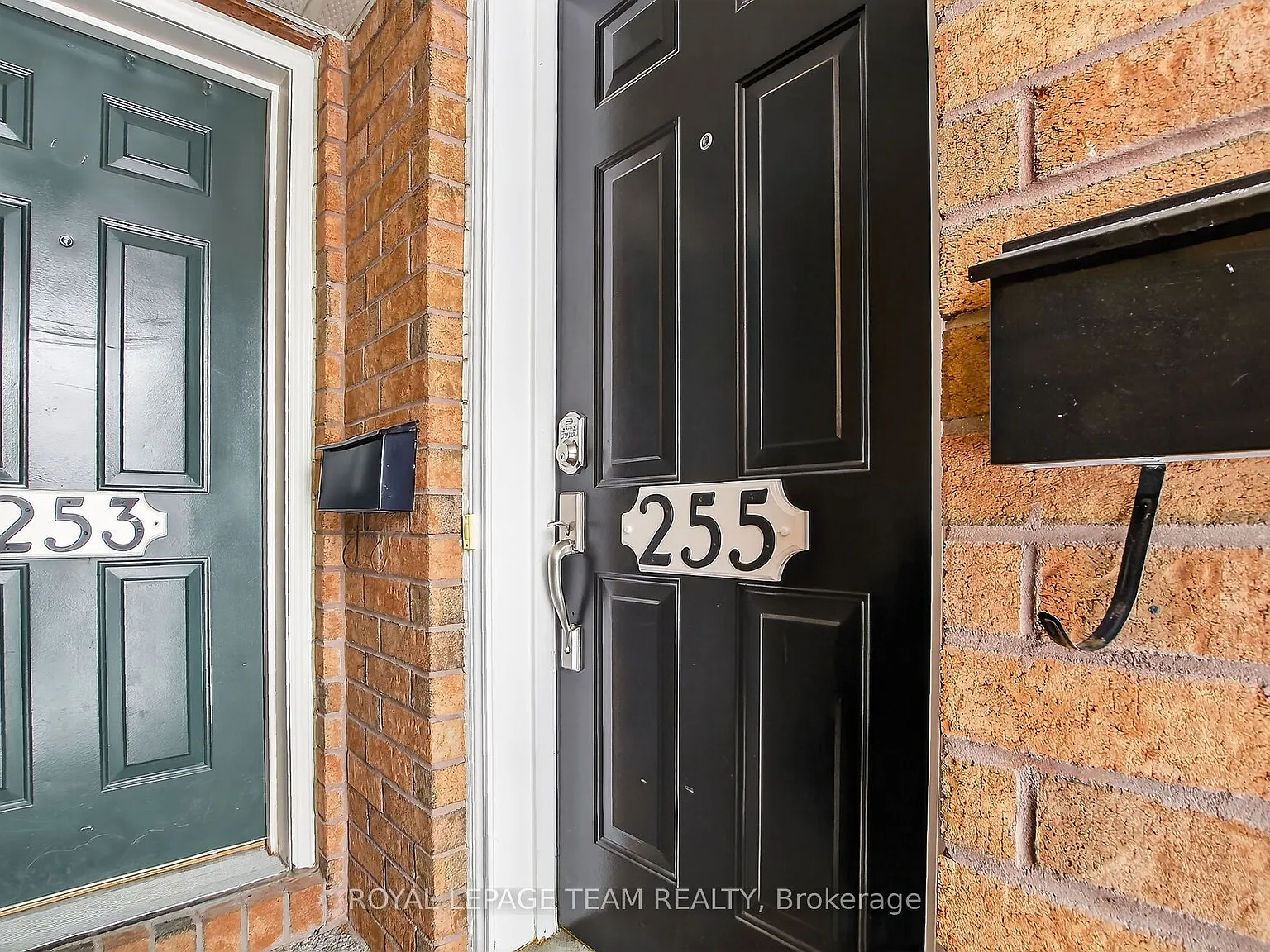 2 bed, $2,500 — Photo 2