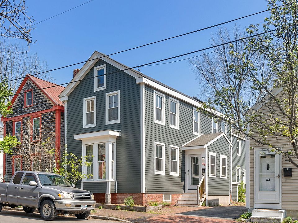 Loan Closet Portland Maine Dandk Organizer