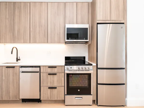 107 South 6th Street image 4 of 13