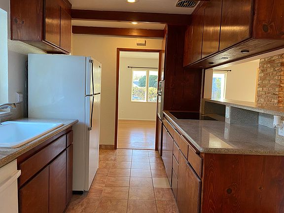 3rd image of 1679 Christina Dr