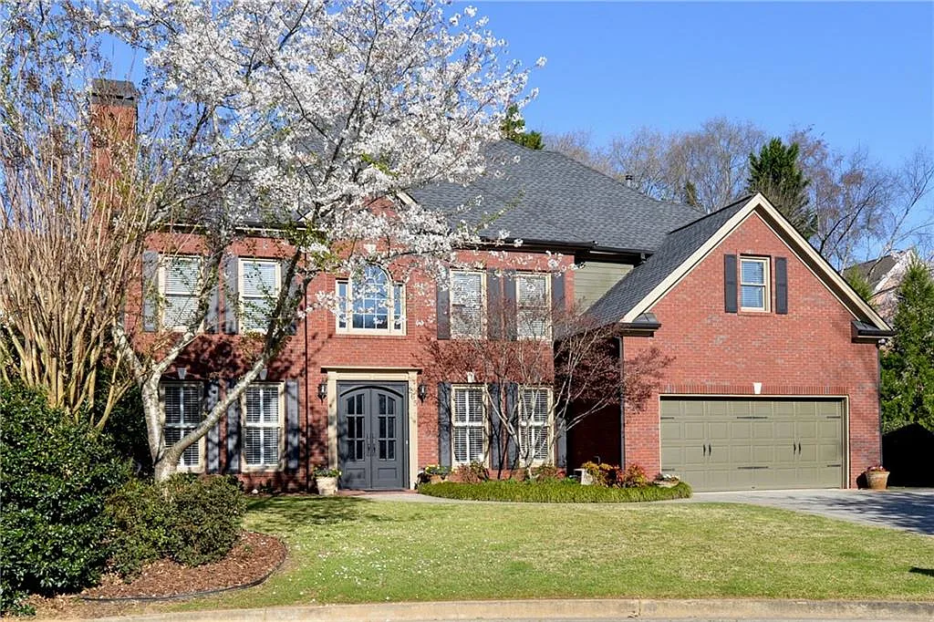 5 bed, 4.0 bath, 3346 sqft, $5,900 — Photo 1