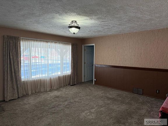 2nd image of 74 N 3 W