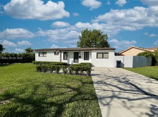 7040 SW 17th Ter, Miami, FL 33155