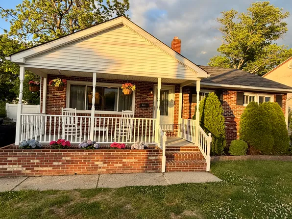 104 Wright Ave, Glassboro, NJ 08028