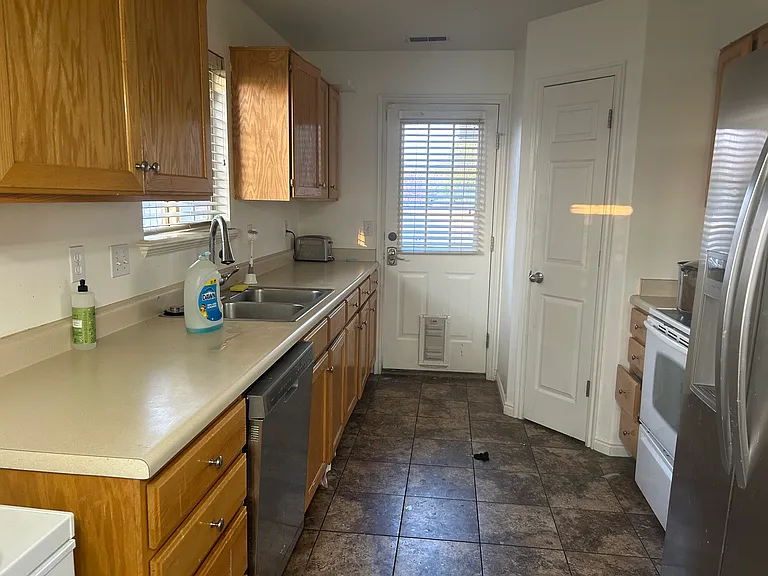S 1850 W — Photo 2
