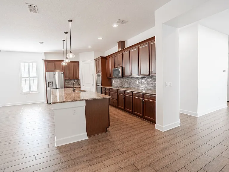 10667 Cardera Dr — Photo 18