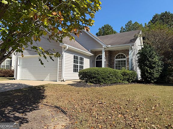 3rd image of 307 Providence Rd