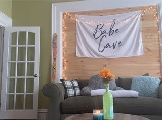 152 W 7th St #A, Oswego, NY 13126