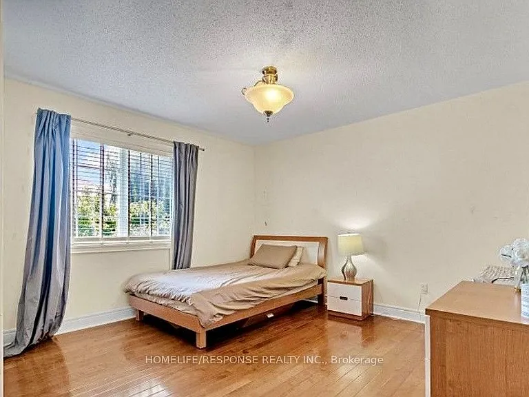 1382 Storey Dr — Photo 20