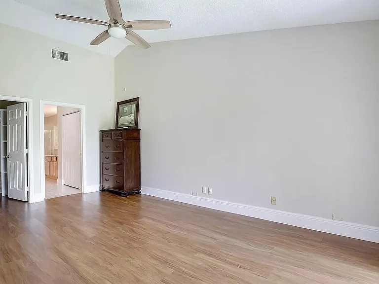 13284 Majestic Pine Ct — Photo 7