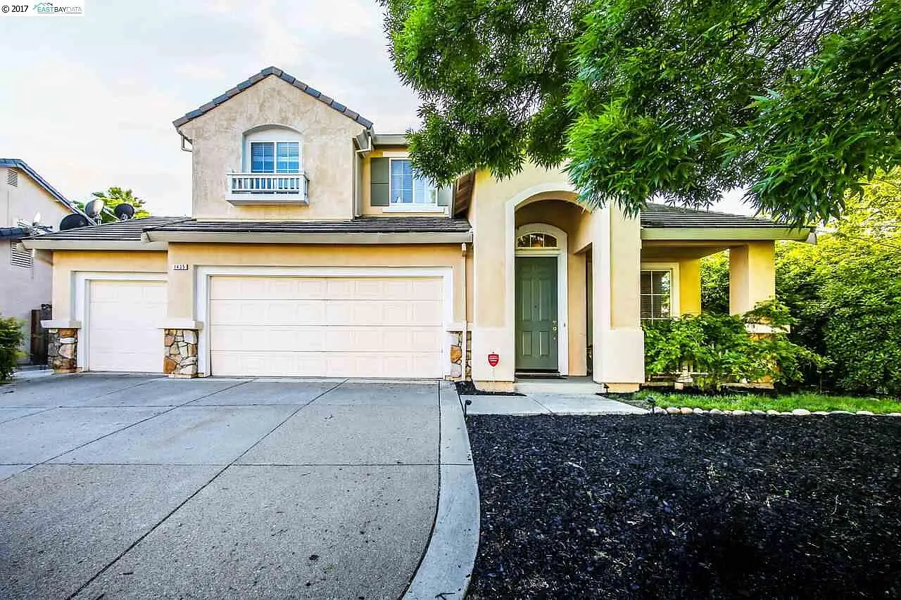 1435 Ruebens Mdw photo 1