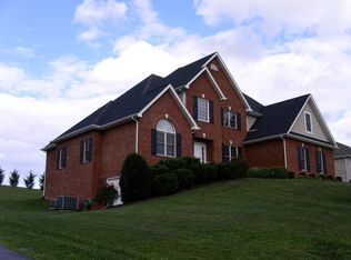 23079 Kestrel Dr, Bristol, VA 24202