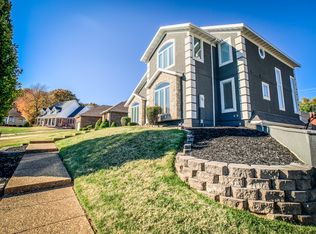 4049 E Crosswinds Cir, Springfield, MO 65809