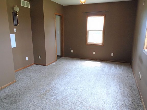 4th image of 1478 C Ave