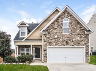 1040 Bridlemine Dr, Fuquay Varina, NC 27526