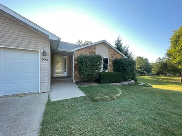 1700 McCutchen Rd, Rolla, MO 65401