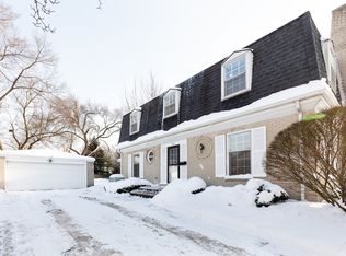 2207 Crestview Ln, Wilmette, IL 60091