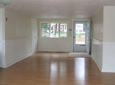 1st image of 157 Lake Dr