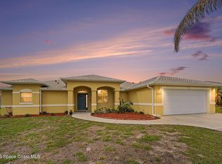 992 Coquina St SE, Palm Bay, FL 32909